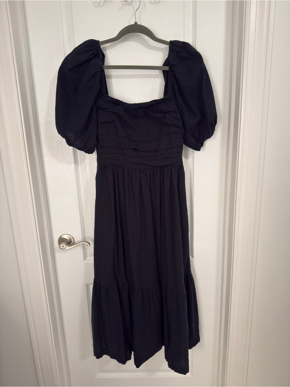 Abercrombie & Fitch Black Puff-Sleeve Midi Dress